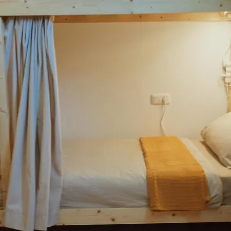 אכסניה Blue Surf House *