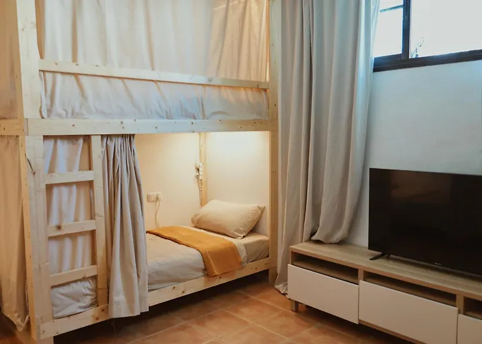 אכסניה Blue Surf House *